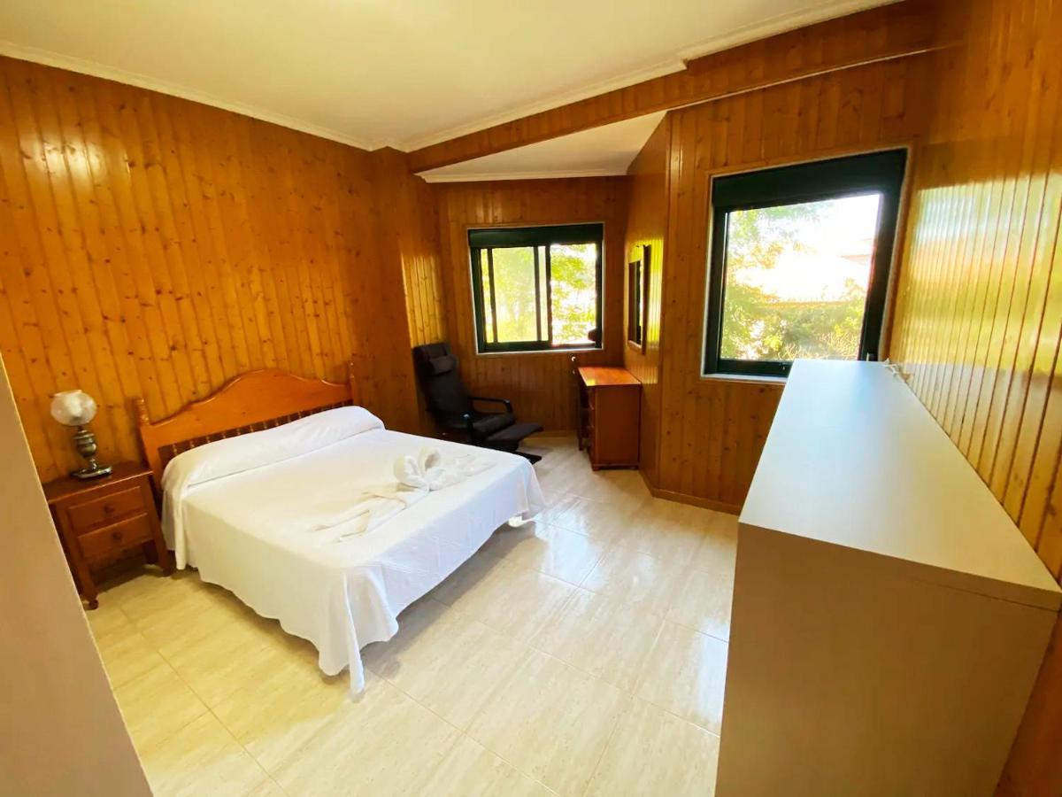 Apartamentos En Playa De Samil Primera Linea De Playa Pe Na Areia Vigo Kültér fotó
